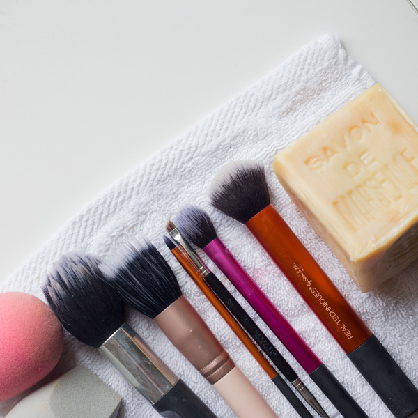Makeup Brushes - Testing Marseille Soap claims